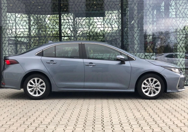 Toyota Corolla cena 76900 przebieg: 61831, rok produkcji 2021 z Zakopane małe 436